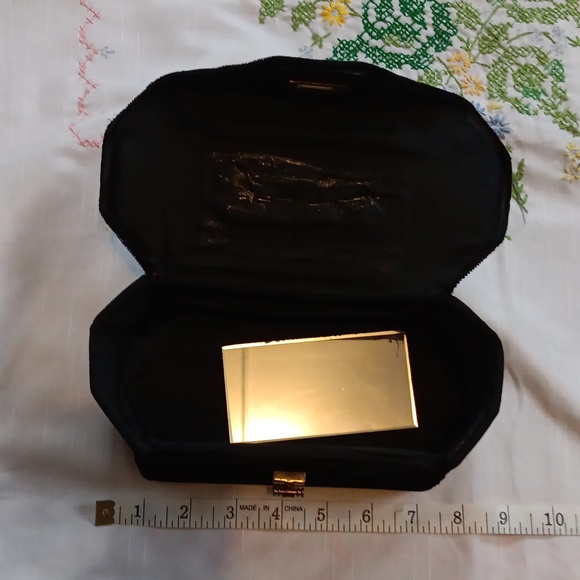 Vintage velvet handbag - Picture 10 of 13